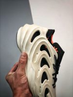 adiFOM Q Wonder White Core Black