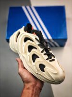 adiFOM Q Wonder White Core Black