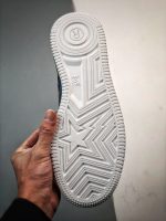 shoe mounth