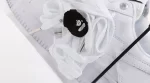 laces