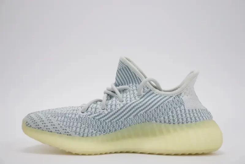 cloud white reflective00004