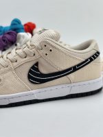Dunk Low Albino & Preto1
