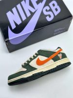 Dunk Low Eire Reps box
