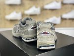 NEW BALANCE ML2002RA Japan Gray1