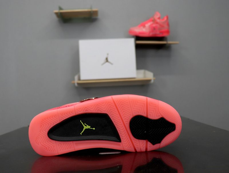 normal quality versionjordan 4 retro hot punch womens 6