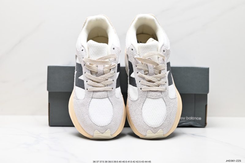 WRPD RUNNER (SEA SALT | SANDSTONE)1
