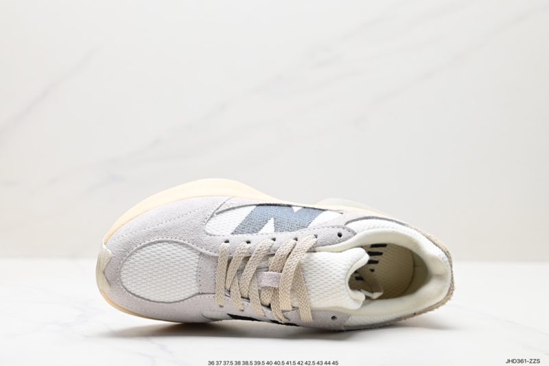 WRPD RUNNER (SEA SALT | SANDSTONE)1