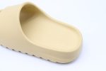 YEEZY SLIDE DESERT SAND