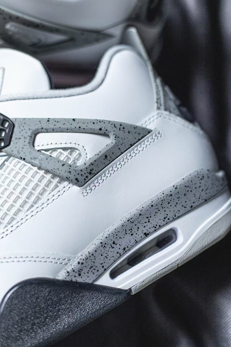 Eyelets and ankle padding close-up