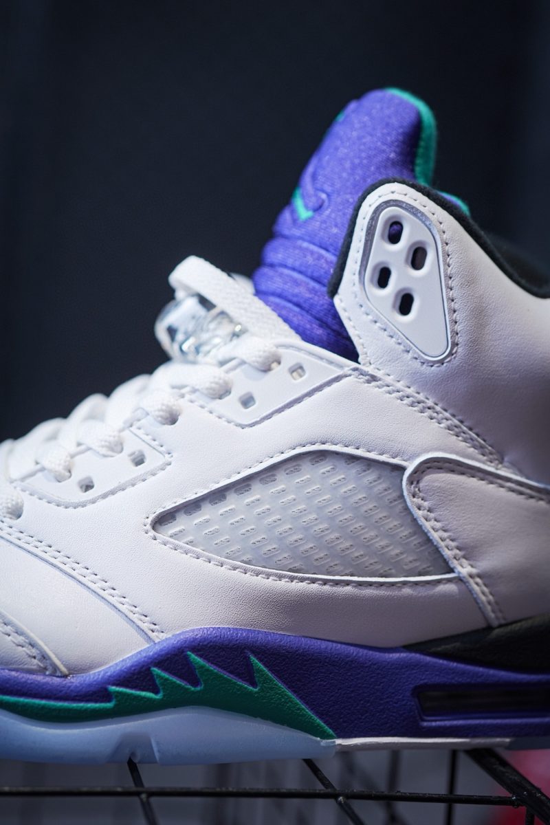 Jordan Retro 5 Grape 2025 Replica Mid Panel Detail