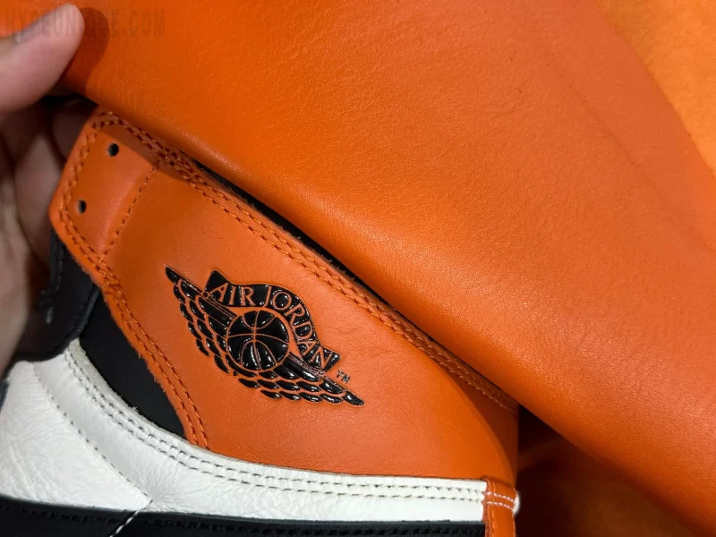 Insole print on 1:1 Jordan 1 Shattered Backboard replica