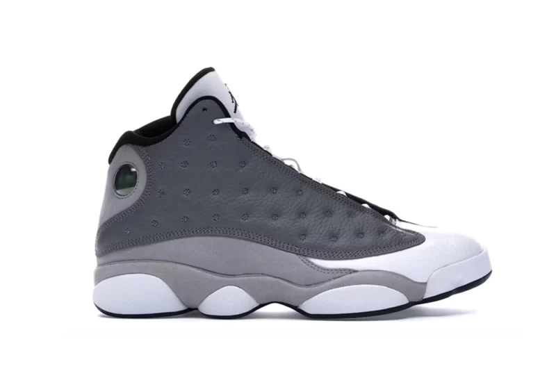 13 retro atmosphere grey