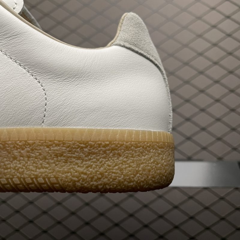 maison margiela tabi sneakers