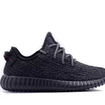 Yeezy 350 'Pirate Black'(2022)