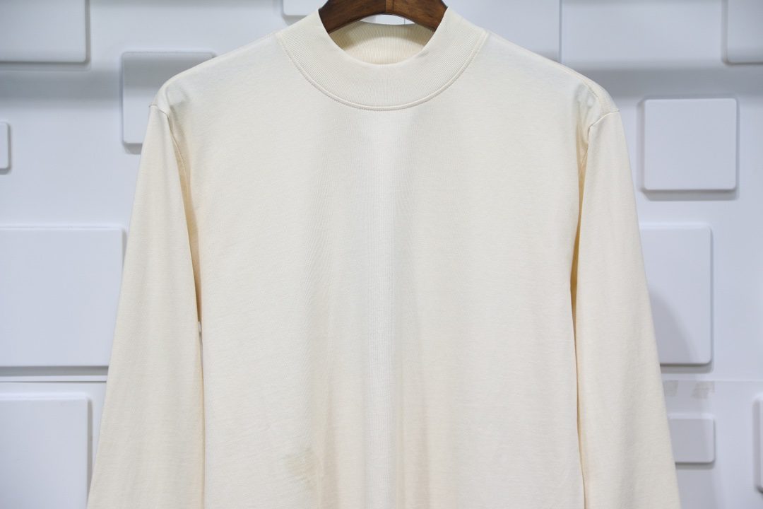 letter back long sleeve t shirt