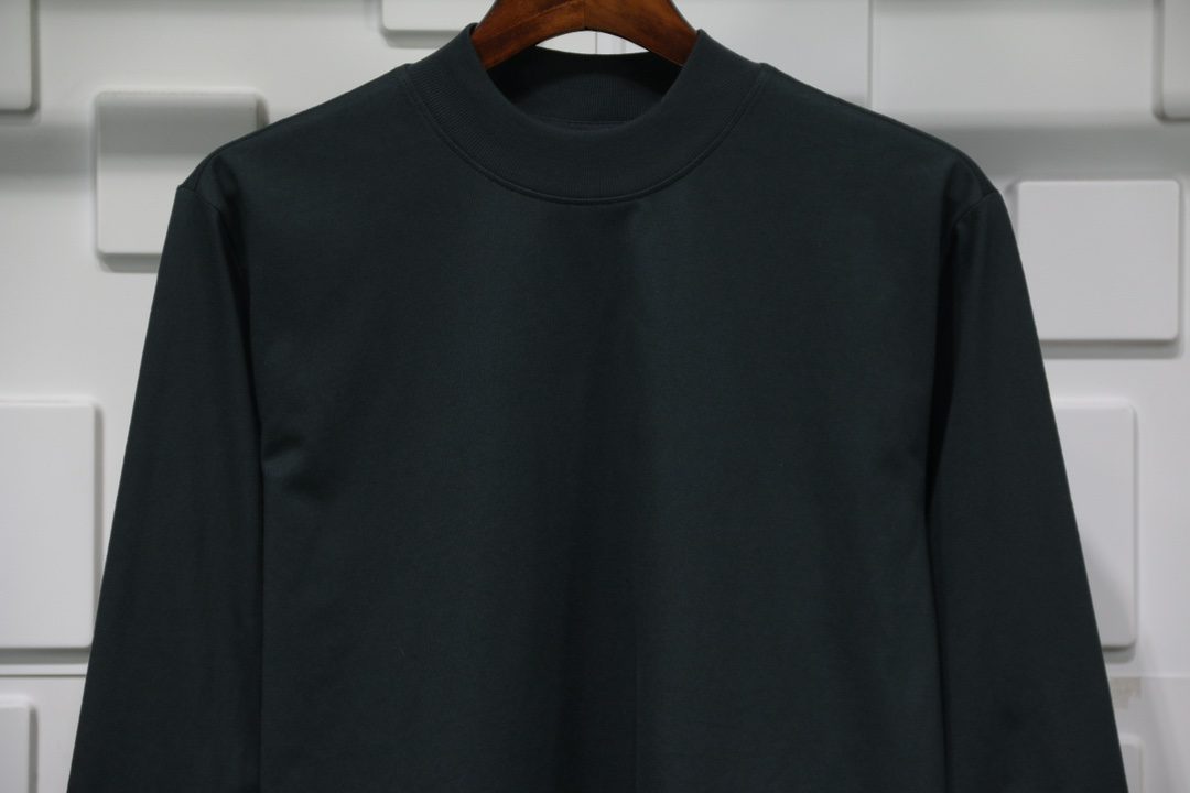 letter back long sleeve t shirt