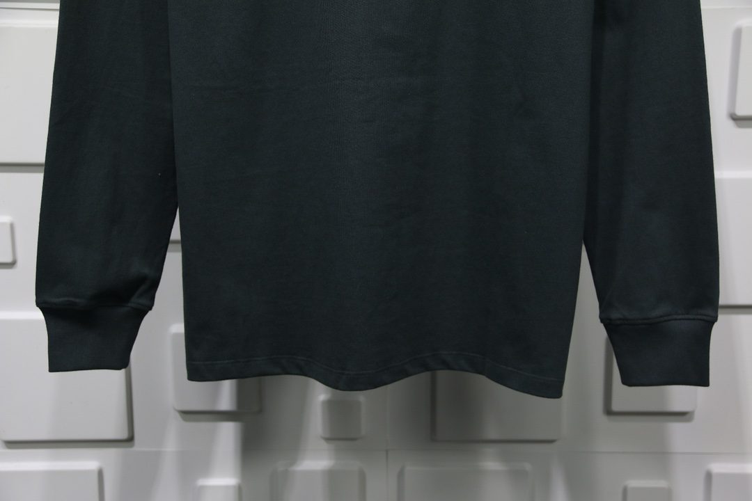 letter back long sleeve t shirt