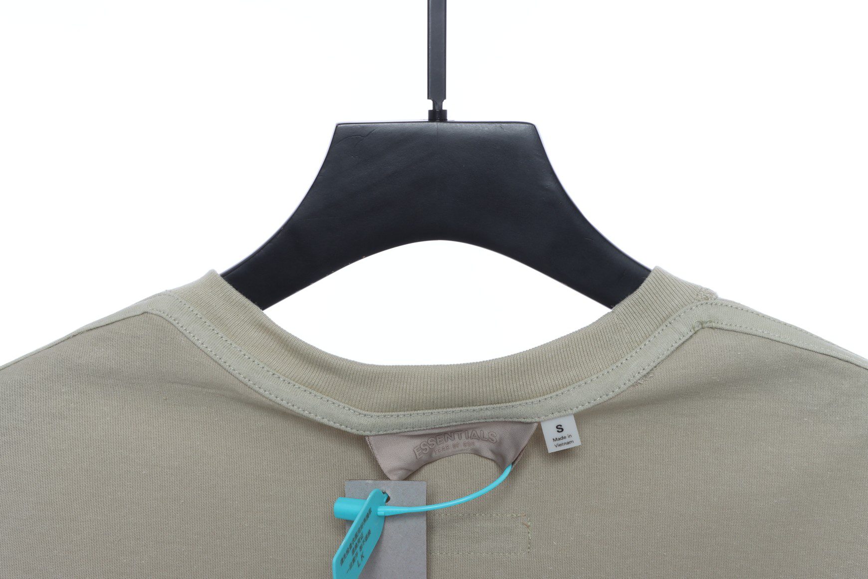 20220401_a1648760305823_6861-jpg 1977 series t shirt