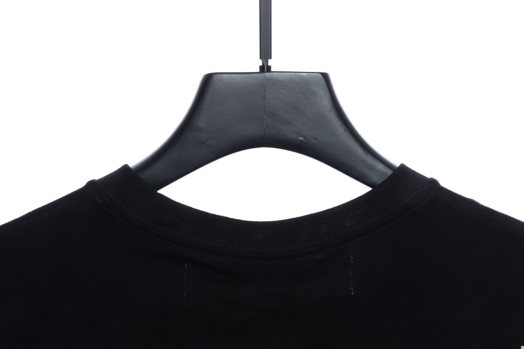 adhesive arrow print t shirt