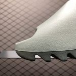 Shoe side