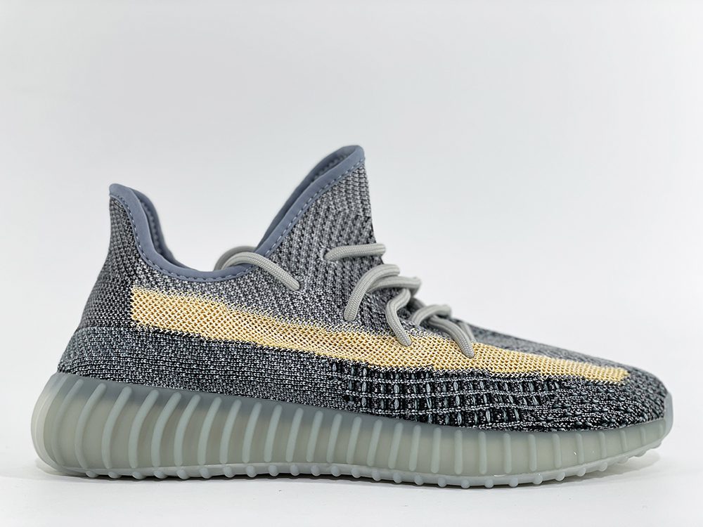 ash blue yeezy 350 on feet