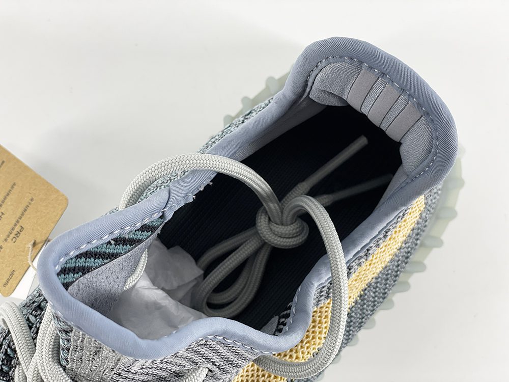 yeezy ash pearl