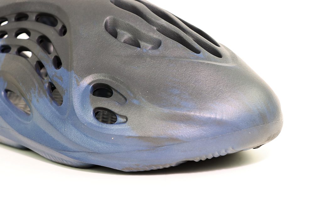 yeezy foam runner mineral blue
