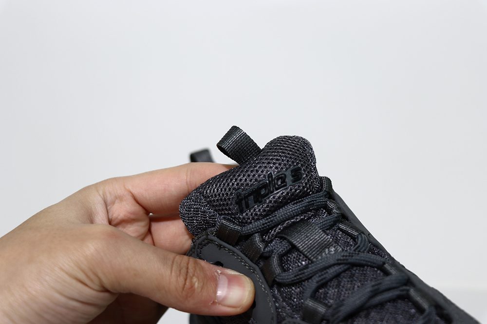 balenciaga triple s snekaer dark gray