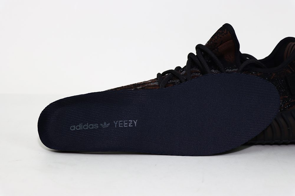 yeez 350 v2 mx rock