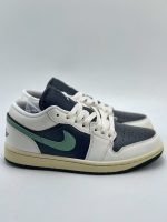 Jordan 1 Low 'Jade Smoke' Reps