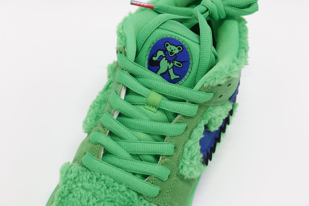 nike sb dunk low grateful dead bears green