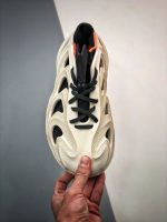 adiFOM Q Wonder White Core Black