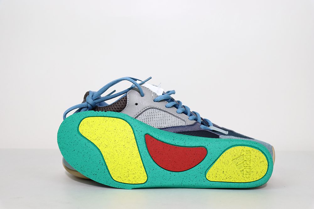 adidas yeezy boost 700 carbon blue fw2498/carbon blue