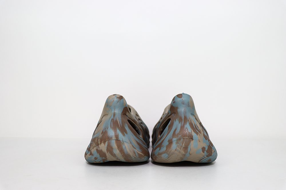 img_7068 foam runner mx sand grey