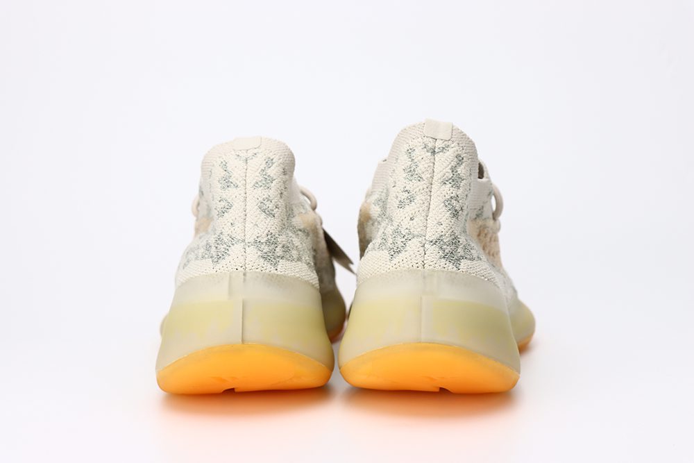 img_7542 yeez 380 yecoraite reflective