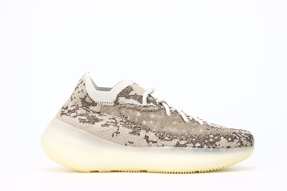 img_7941 yeezy 380 pyrite outfit