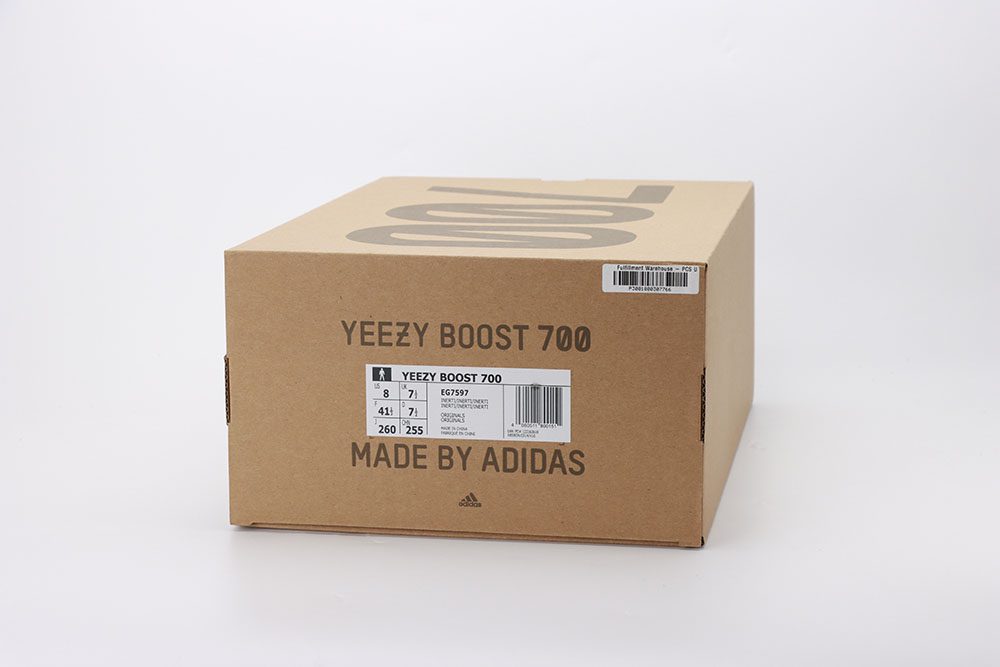 yeezy 700 inertia v2 outfit