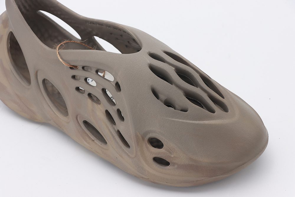 yeezy foam runners stone salt