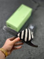 OFF-WHITE FLYKNIT STRIPE SLIDES