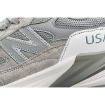 WTAPS 990v6 sneakers