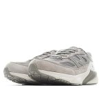 WTAPS 990v6 sneakers