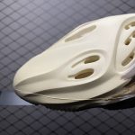 Yeezy Foam RNNR MX Cream Clay Reps