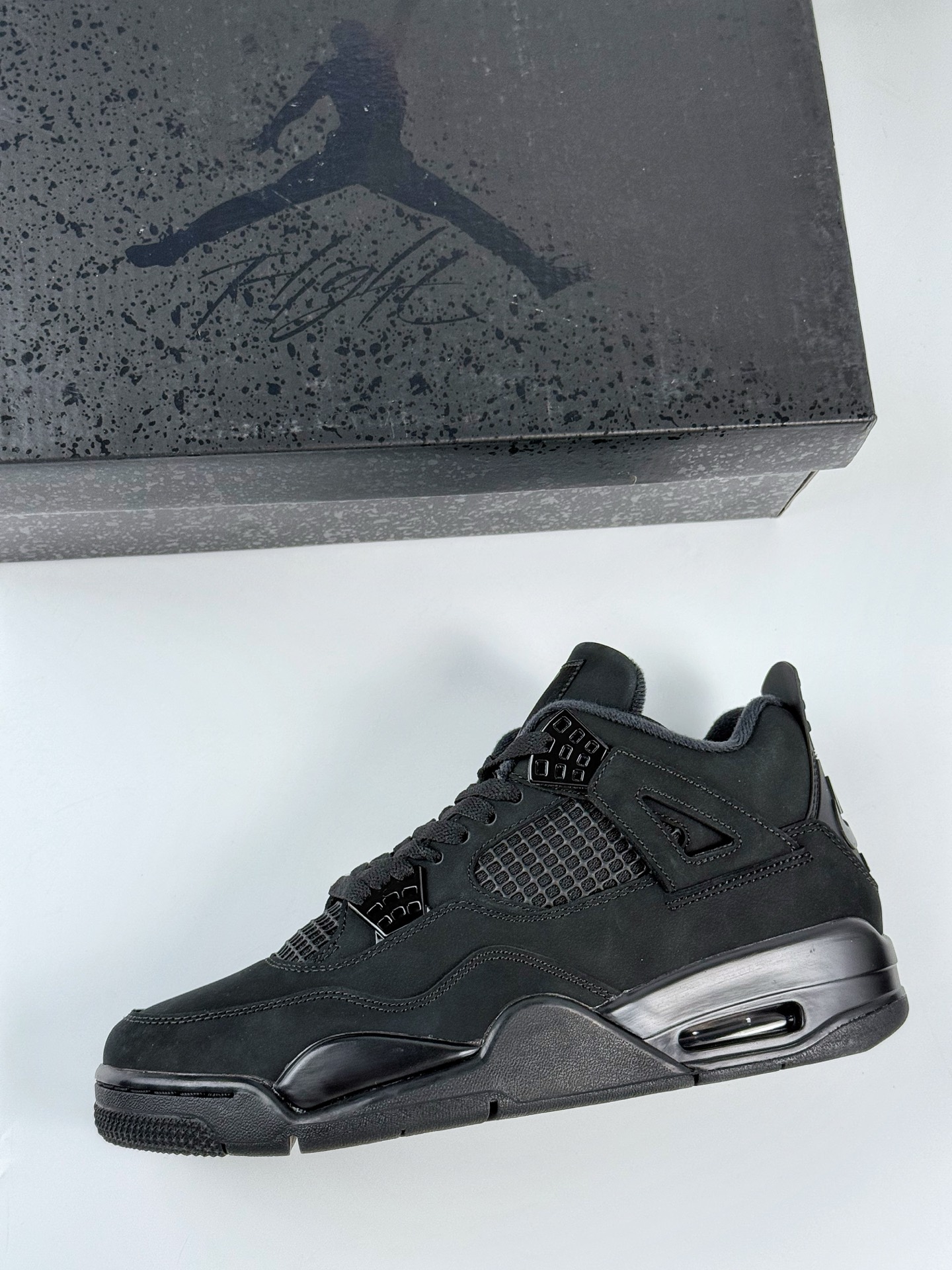 Jordan 4 Retro Black Cat (2025) 3 Jordan 4 Retro Black Cat 2025 original box, packaging, SKU FV5029-010 collector's item