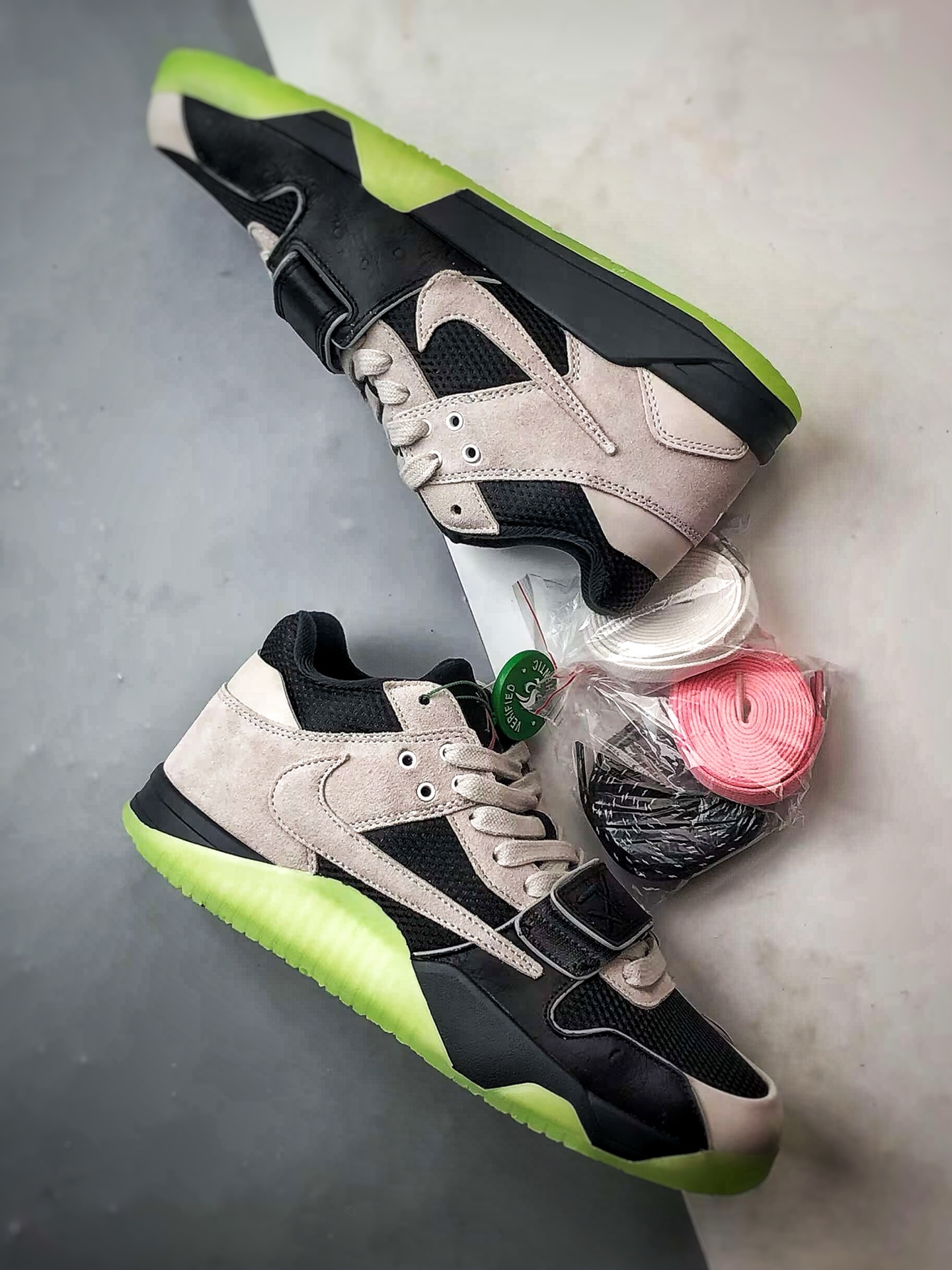 Jordan Jumpman Jack TR Travis Scott outsole grip Black Silver