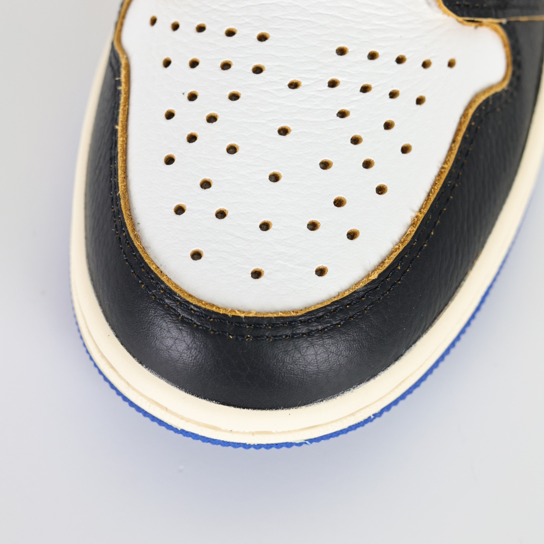 Jordan 1 Retro High OG SP Fragment x Union LA Varsity Red Sport Royal 1 Rear view of Jordan 1 Retro High OG SP Fragment x Union LA Varsity Red Sport Royal