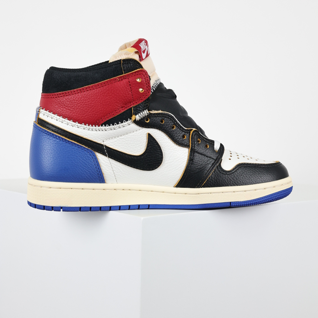 Jordan 1 Retro High OG SP Fragment x Union LA Varsity Red Sport Royal 3 Jordan 1 Retro High OG SP Fragment x Union LA Varsity Red Sport Royal on foot