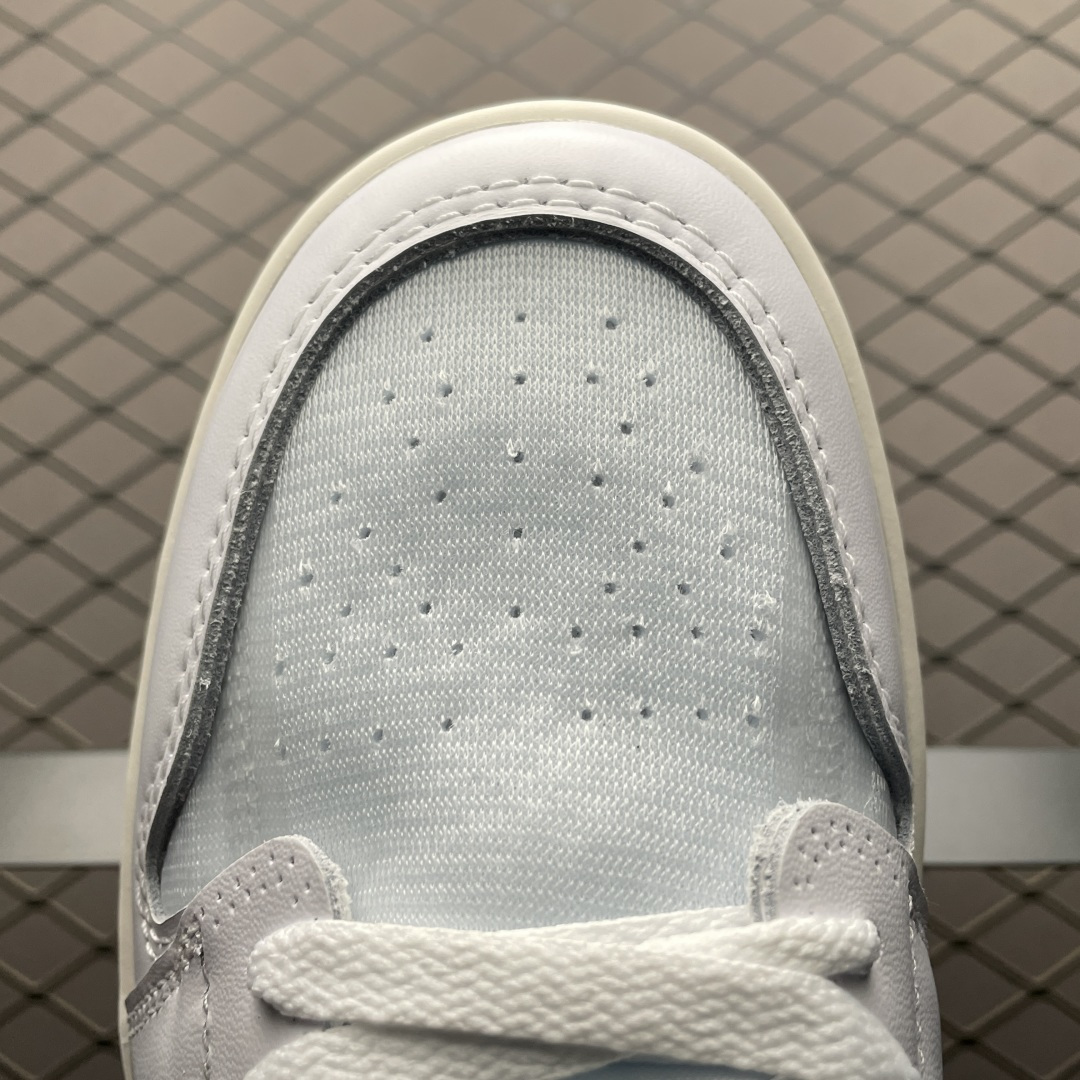 Jordan 1 Retro High Virgil Abloh Archive Alaska 3 Jordan 1 Retro High Off-White Alaska Archive leather material texture