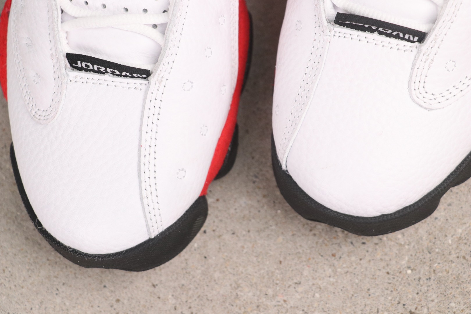 Jordan 13 Retro OG Chicago (2026) 2 Lifestyle wear Jordan 13 Retro OG Chicago 2026 fashion sneaker