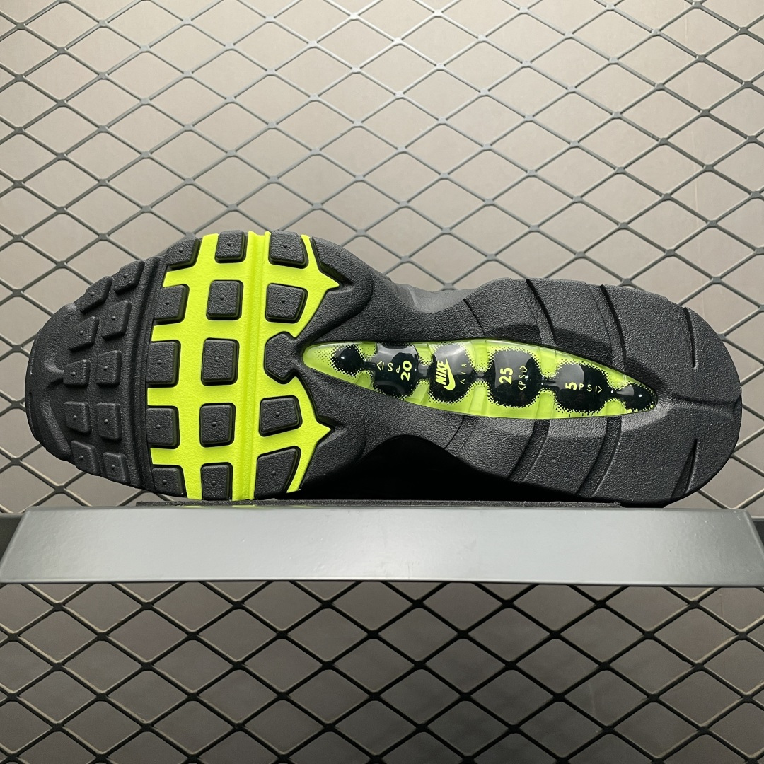 Nike Air Max 95 OG Big Bubble Neon (2025/2026) 1 Top-down view of Nike Air Max 95 OG Big Bubble Neon (2025/2026), showcasing the black laces, neon green eyelets, and gradient upper design
