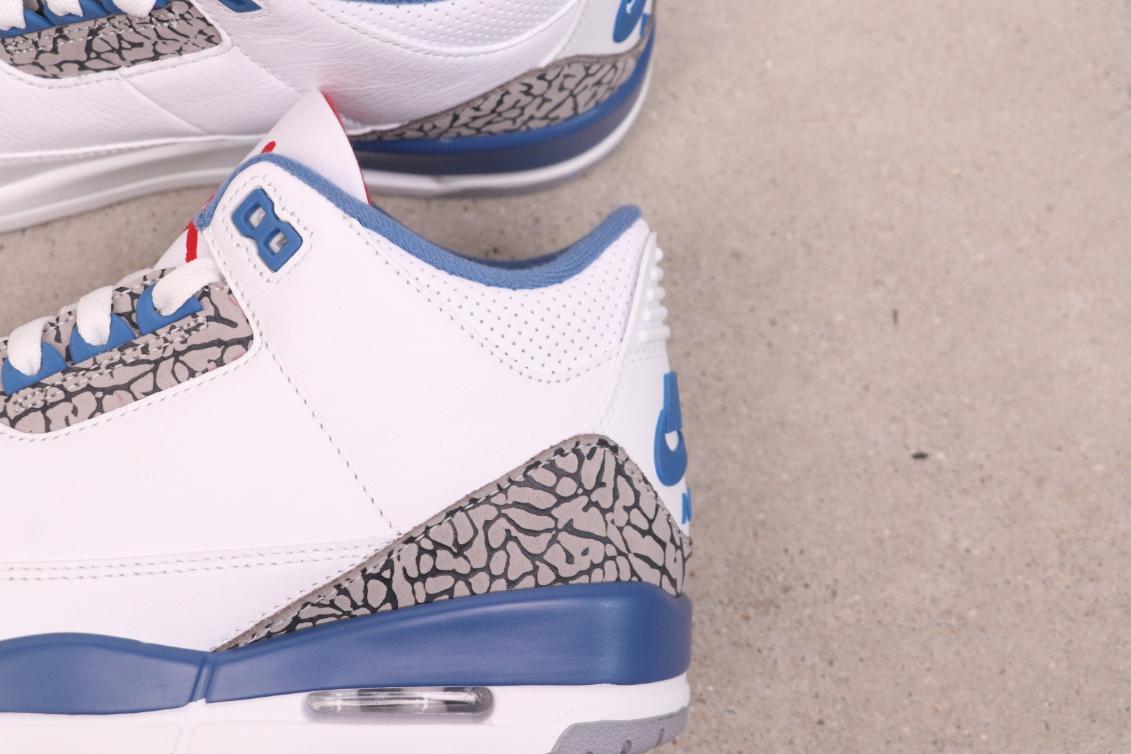 Jordan 3 Retro True Blue (2026) 3 Jordan 3 Retro True Blue 2026 - unboxing experience